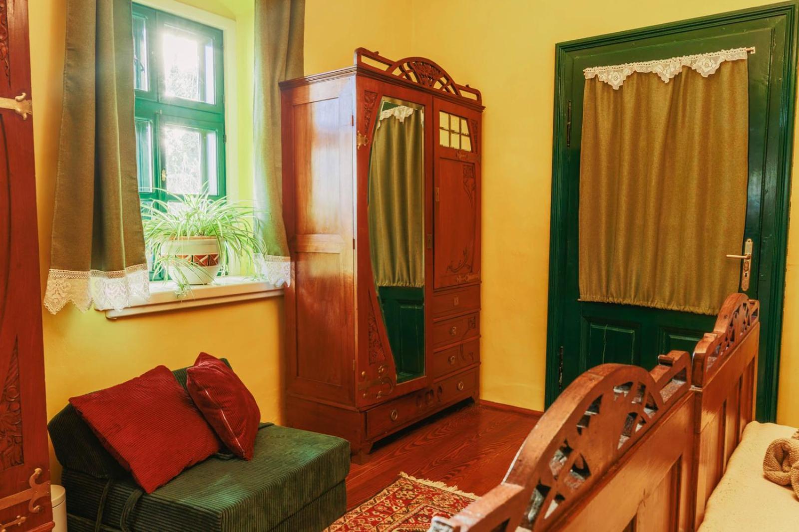 Tradicionalna Kuca Biljkinog Oca Holiday home *