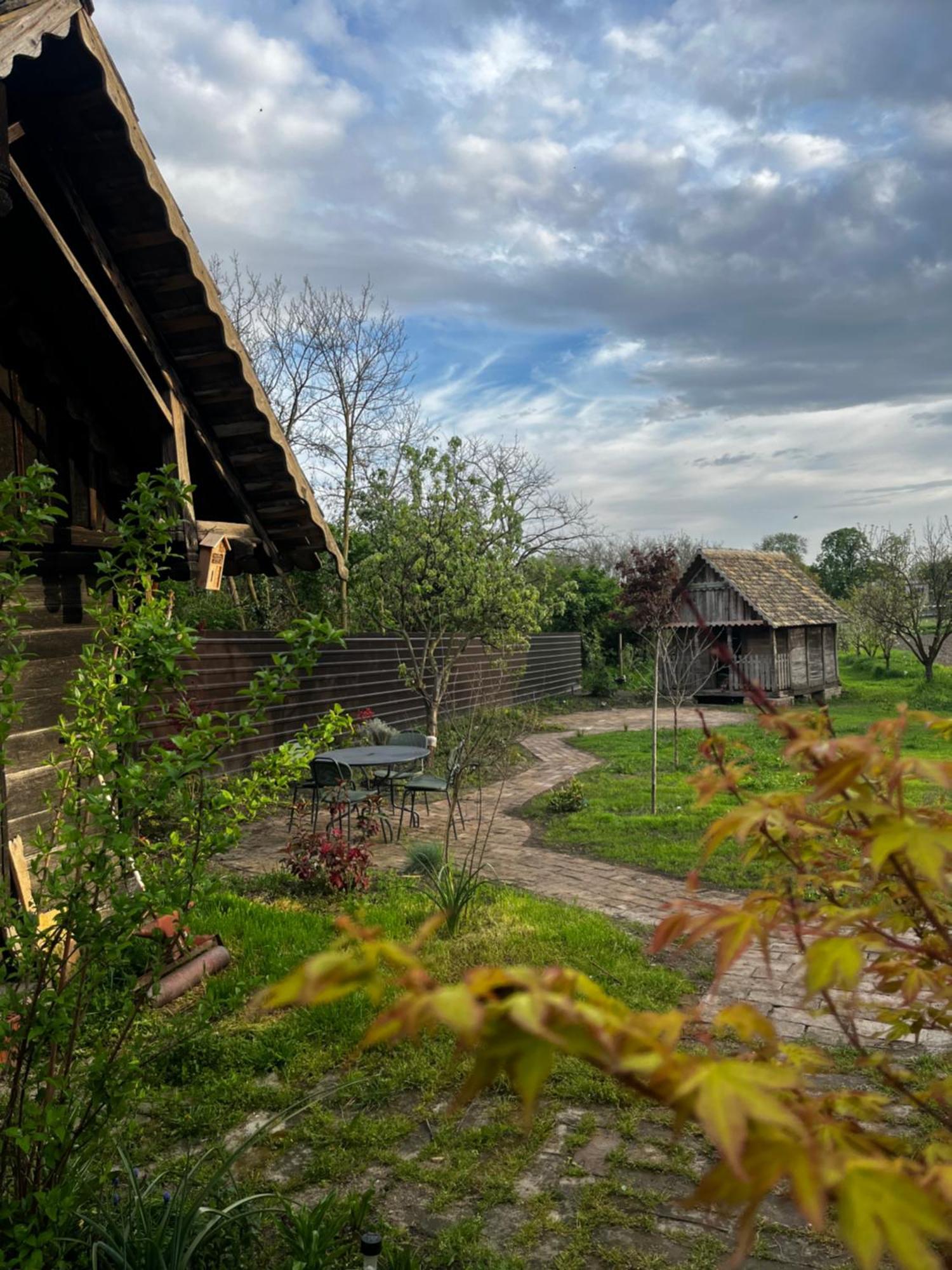 Holiday home Tradicionalna Kuca Biljkinog Oca *